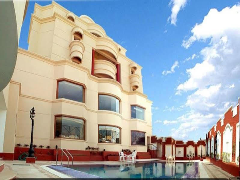 The Amayaa Varanasi Exterior foto